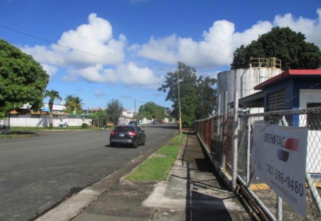 MARTIN GONZALEZ INDUSTRIAL PARK - Commercial Sale