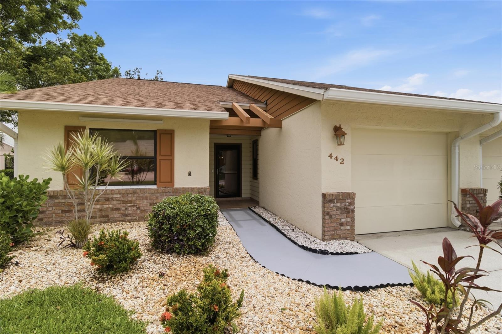 CHESTNUT CREEK VILLAS - Residential