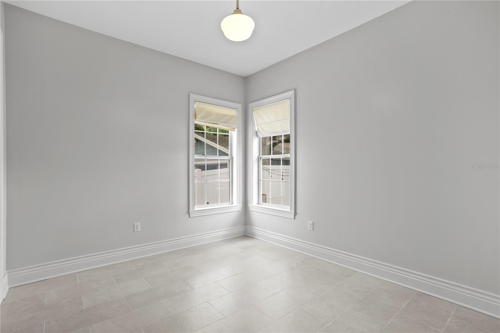 MARYLAND MANOR 2ND UNIT - Residential