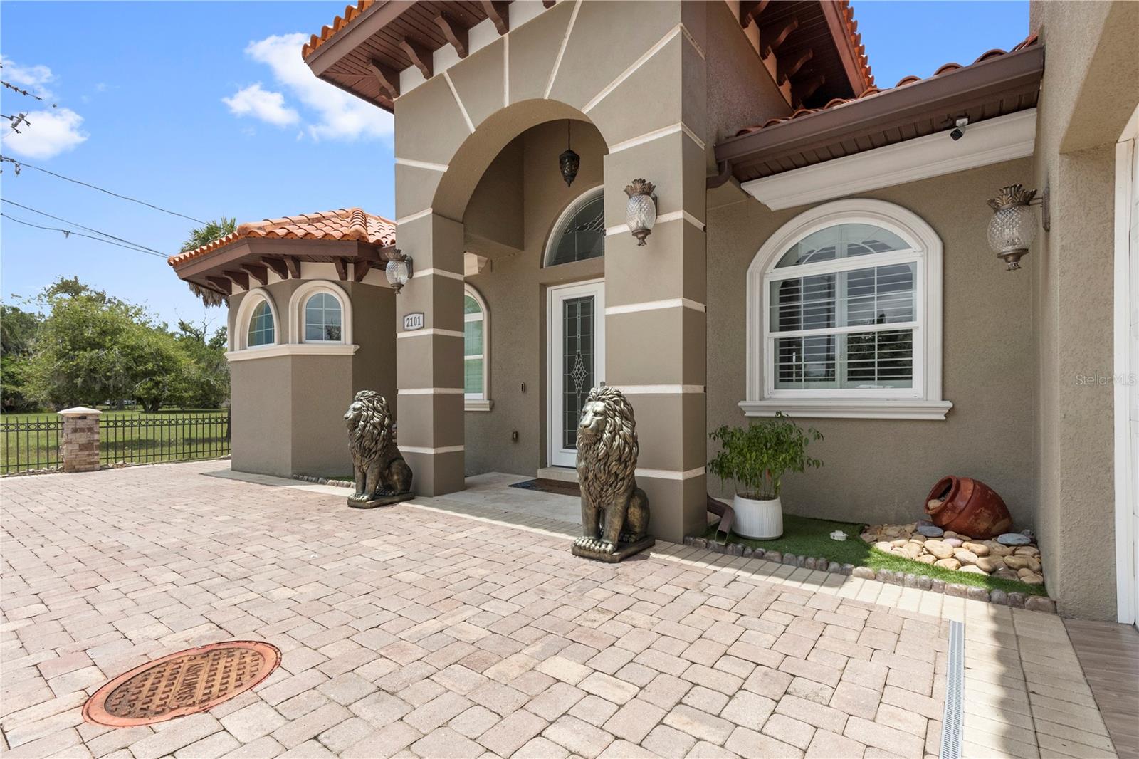 UNPLATTED - Residential