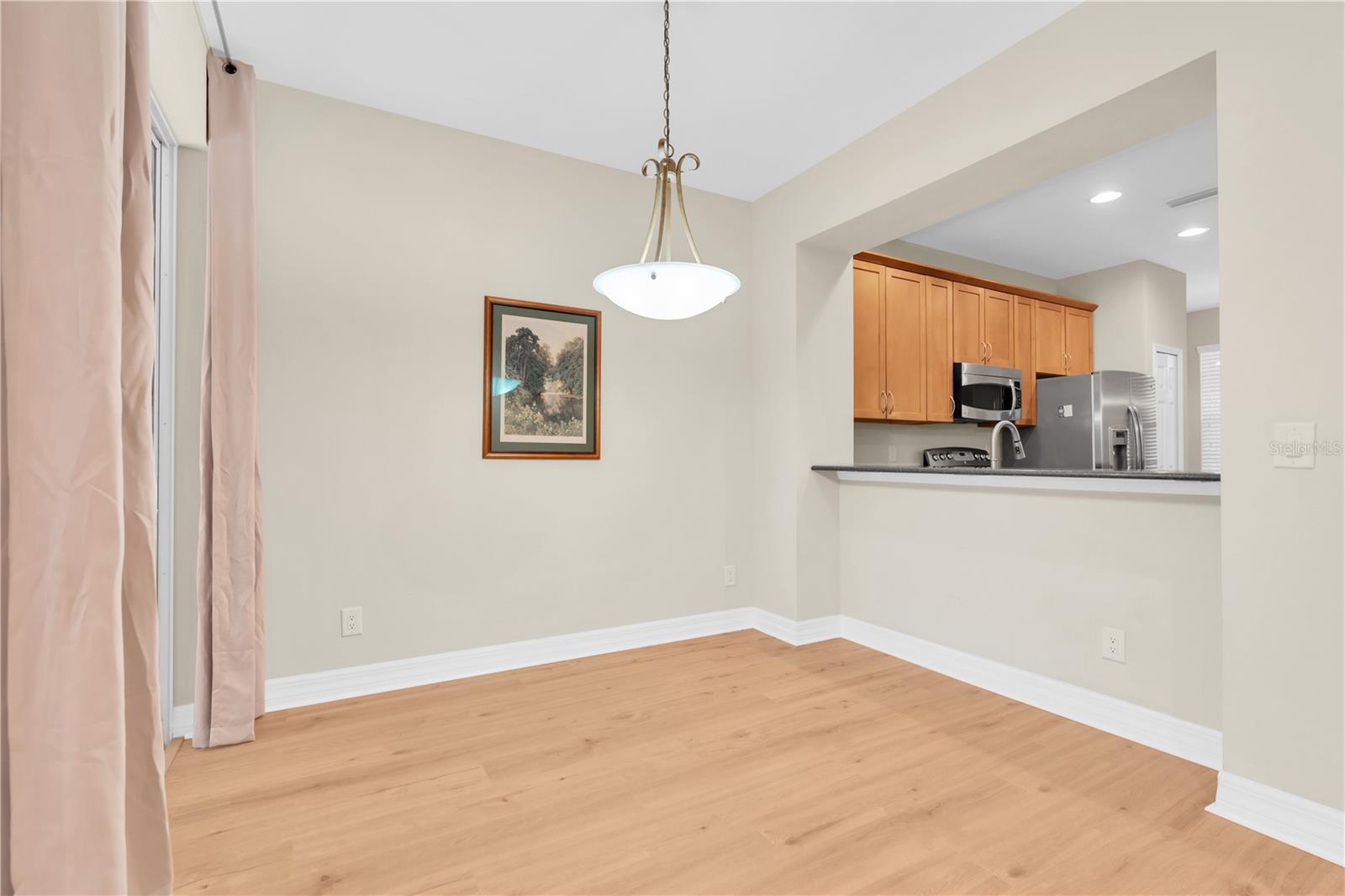 SOUTH HAMPTON - Residential