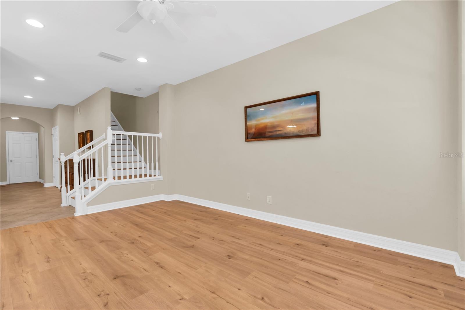 SOUTH HAMPTON - Residential