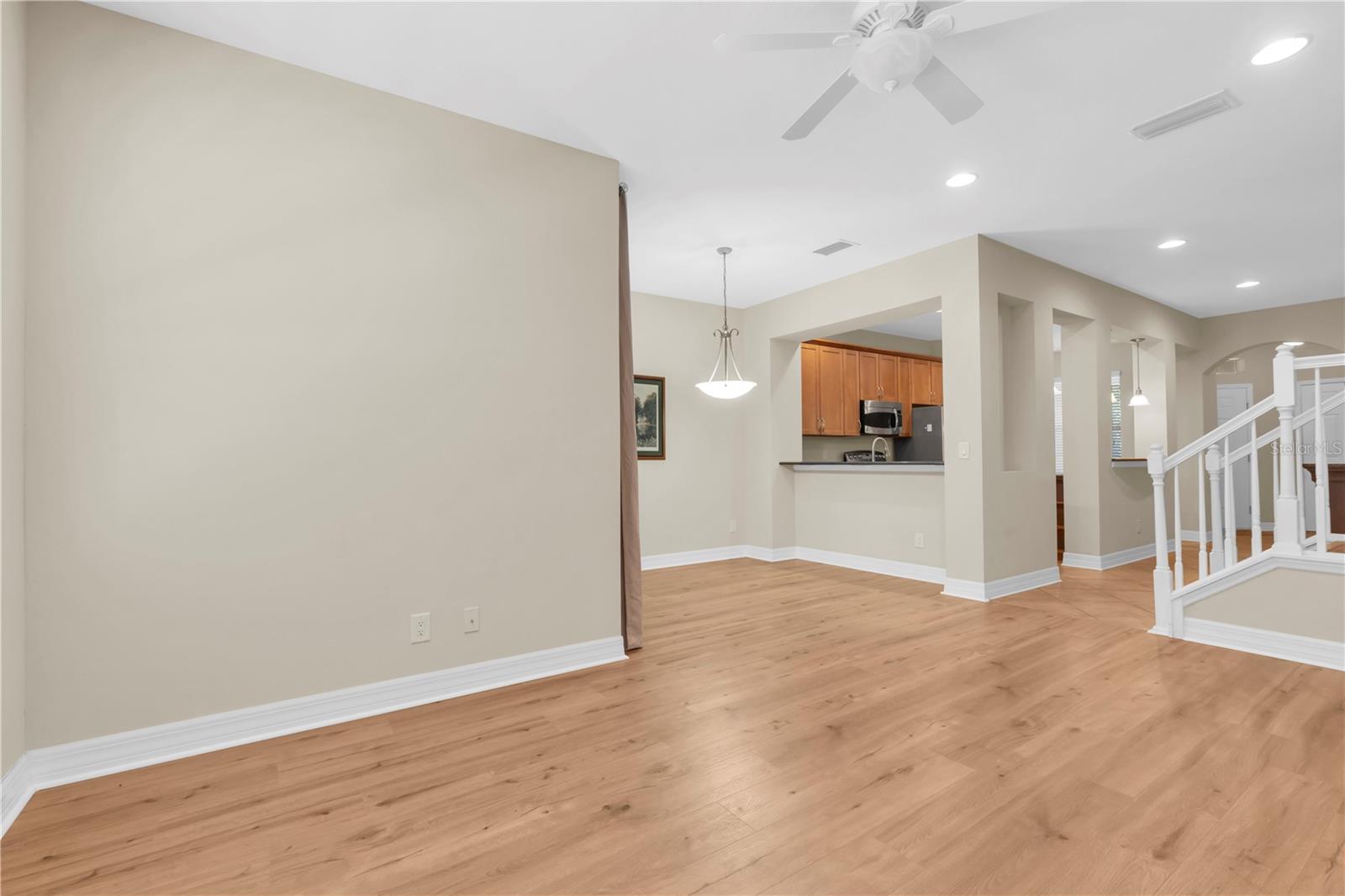 SOUTH HAMPTON - Residential