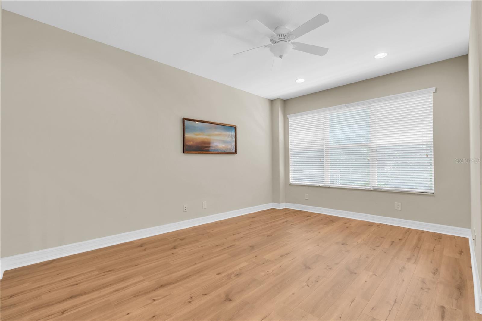 SOUTH HAMPTON - Residential