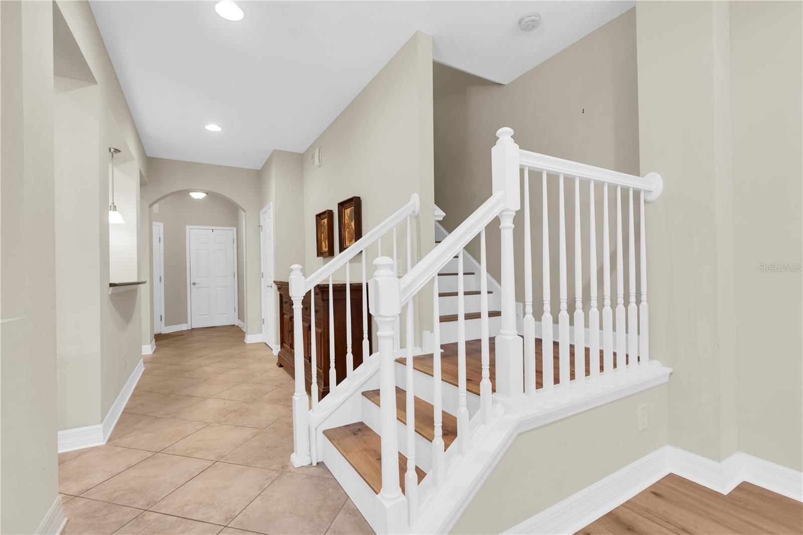 SOUTH HAMPTON - Residential