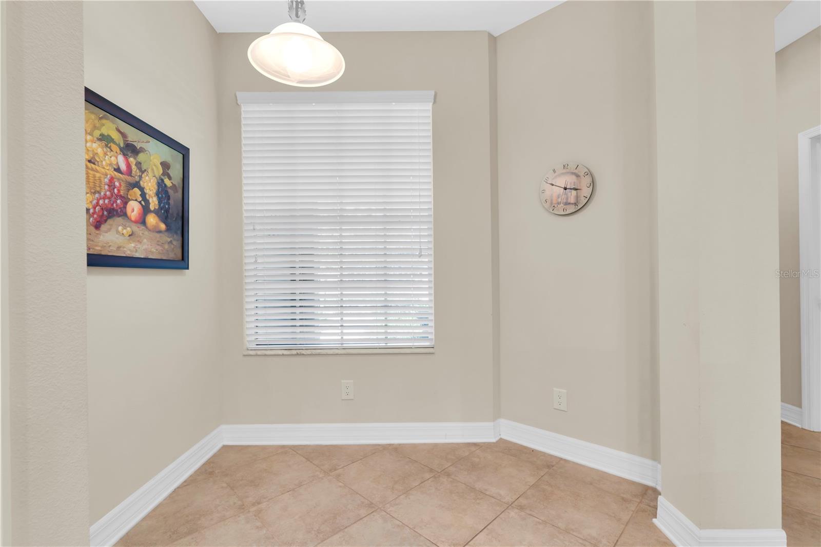 SOUTH HAMPTON - Residential