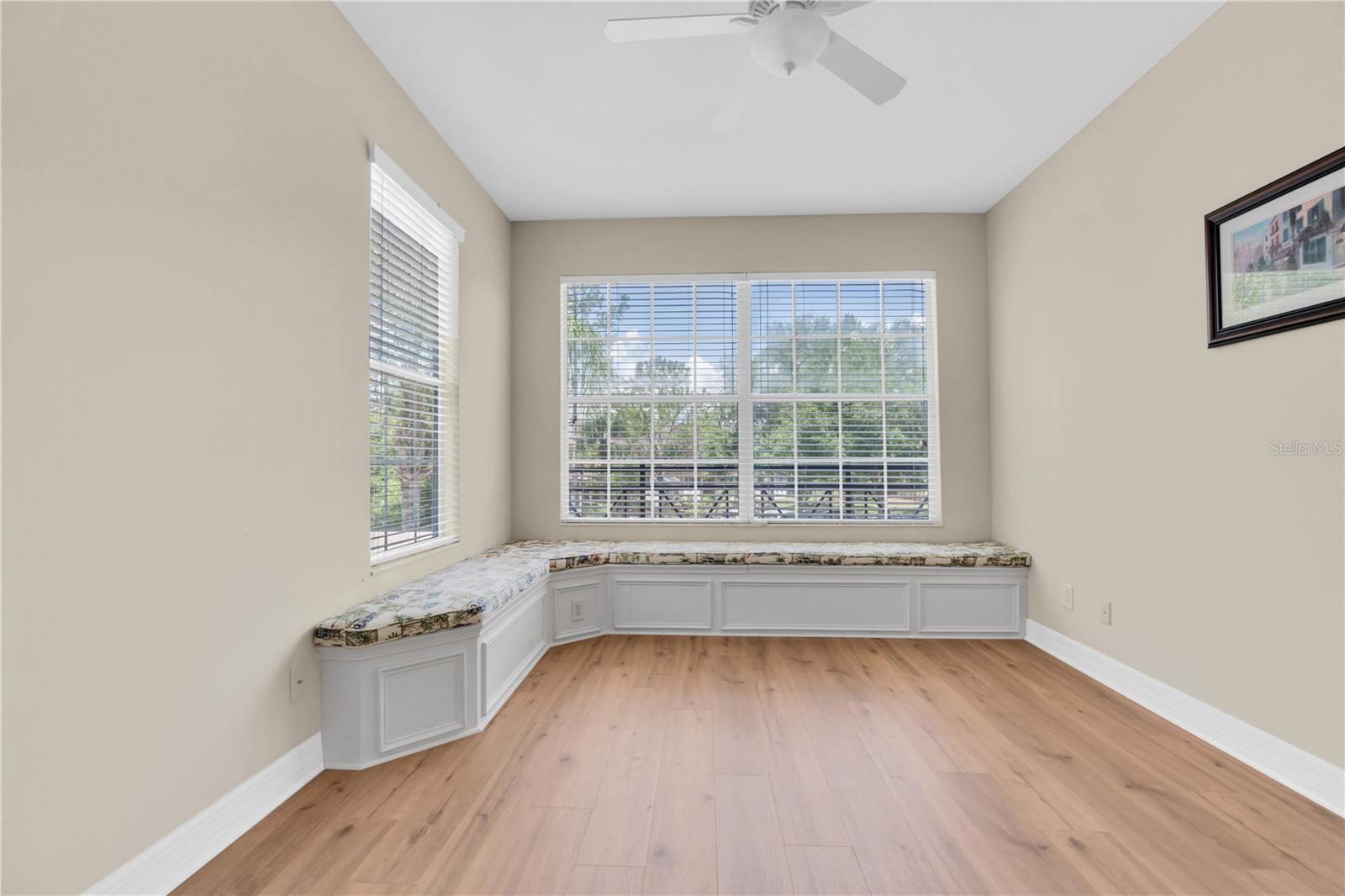 SOUTH HAMPTON - Residential