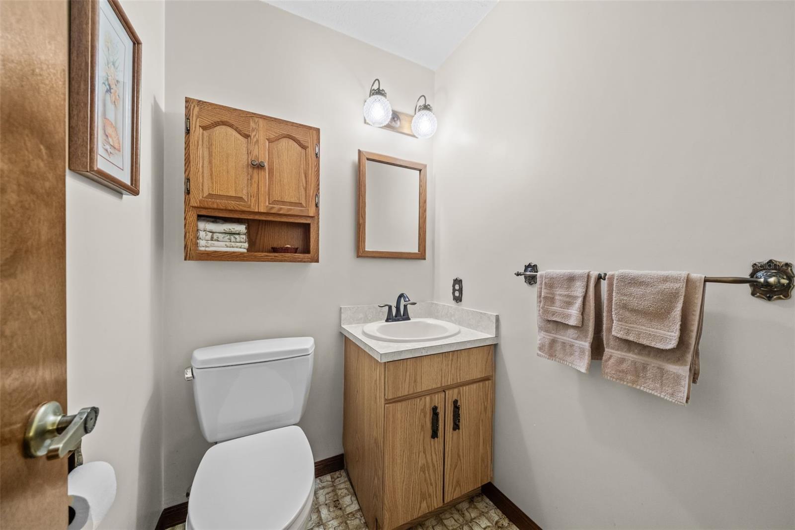 COUNTRY RIVER ESTATES - Residential