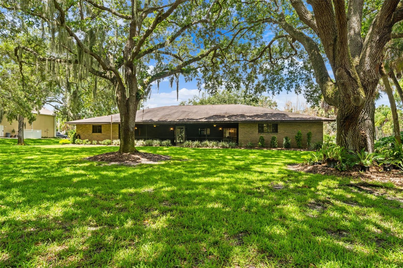 COUNTRY RIVER ESTATES - Residential