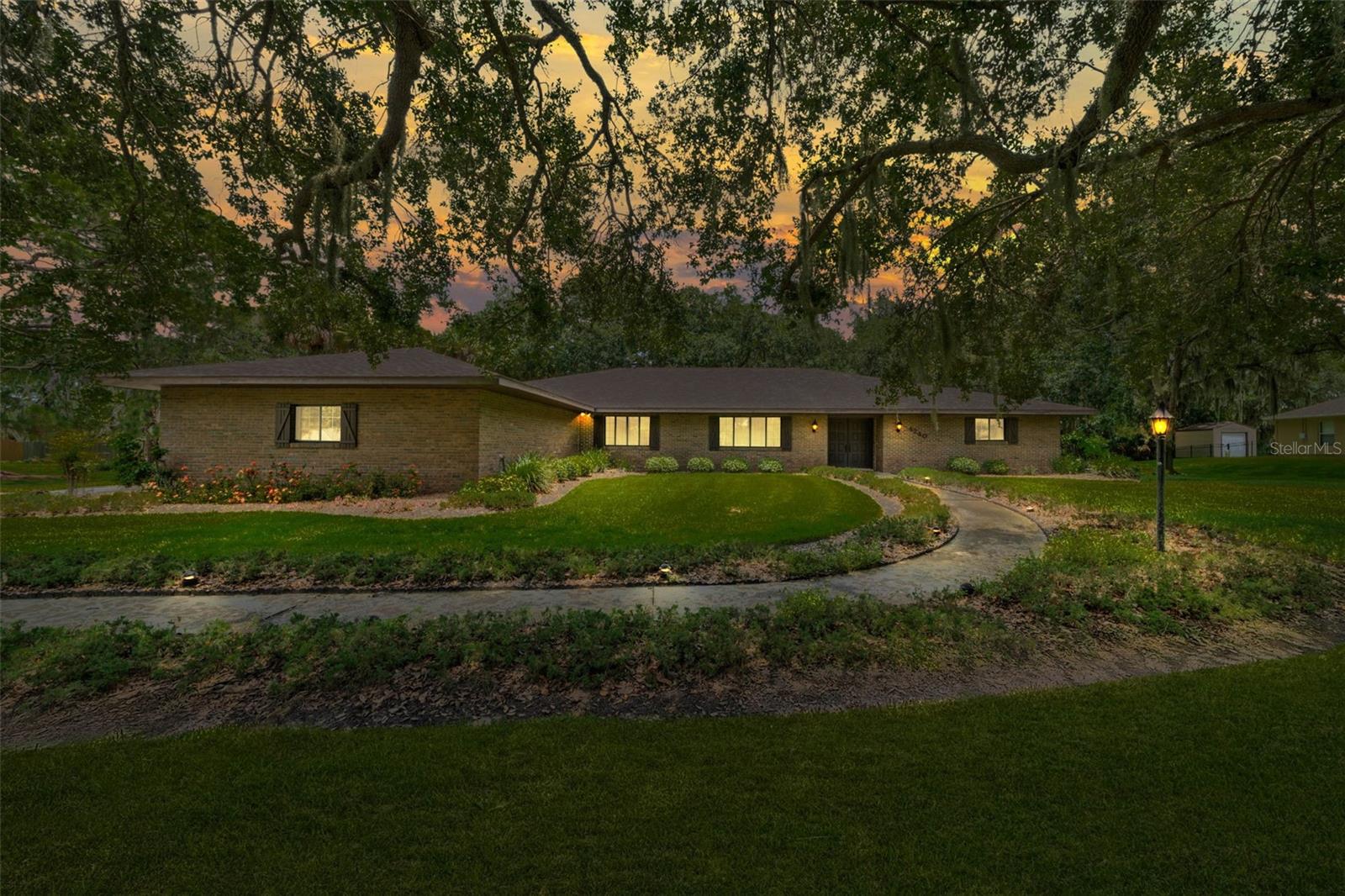 COUNTRY RIVER ESTATES - Residential