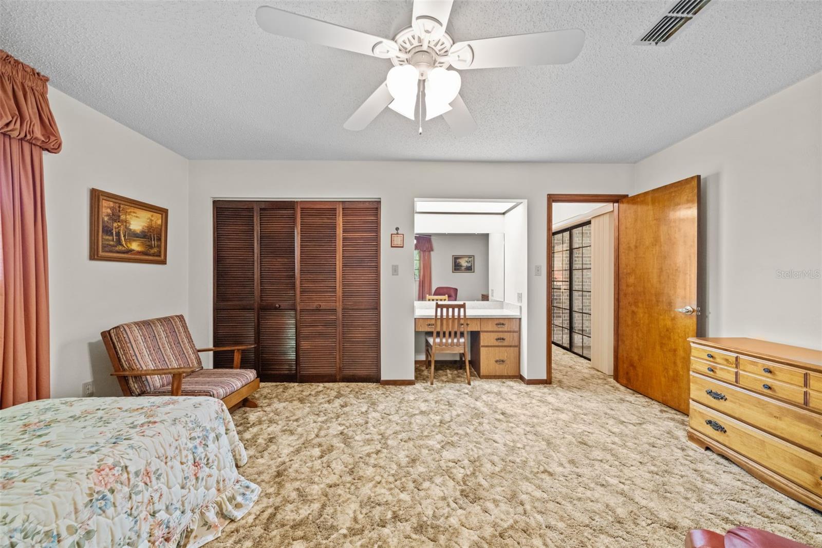 COUNTRY RIVER ESTATES - Residential