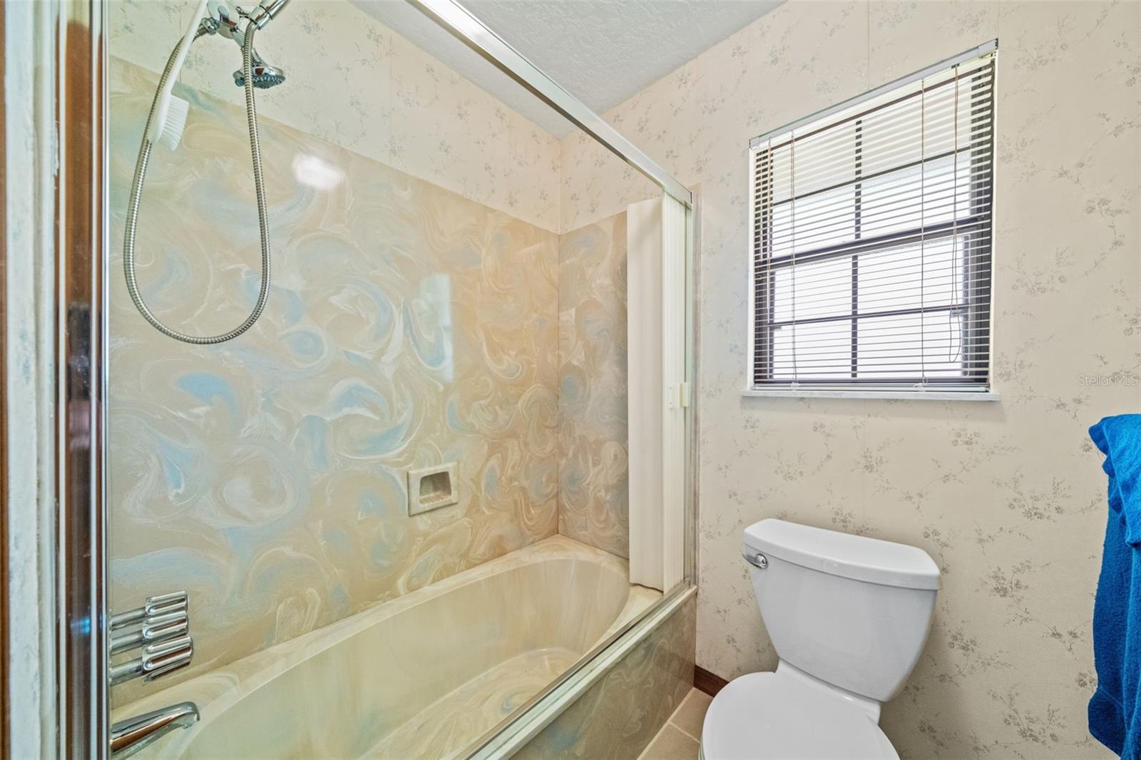 COUNTRY RIVER ESTATES - Residential