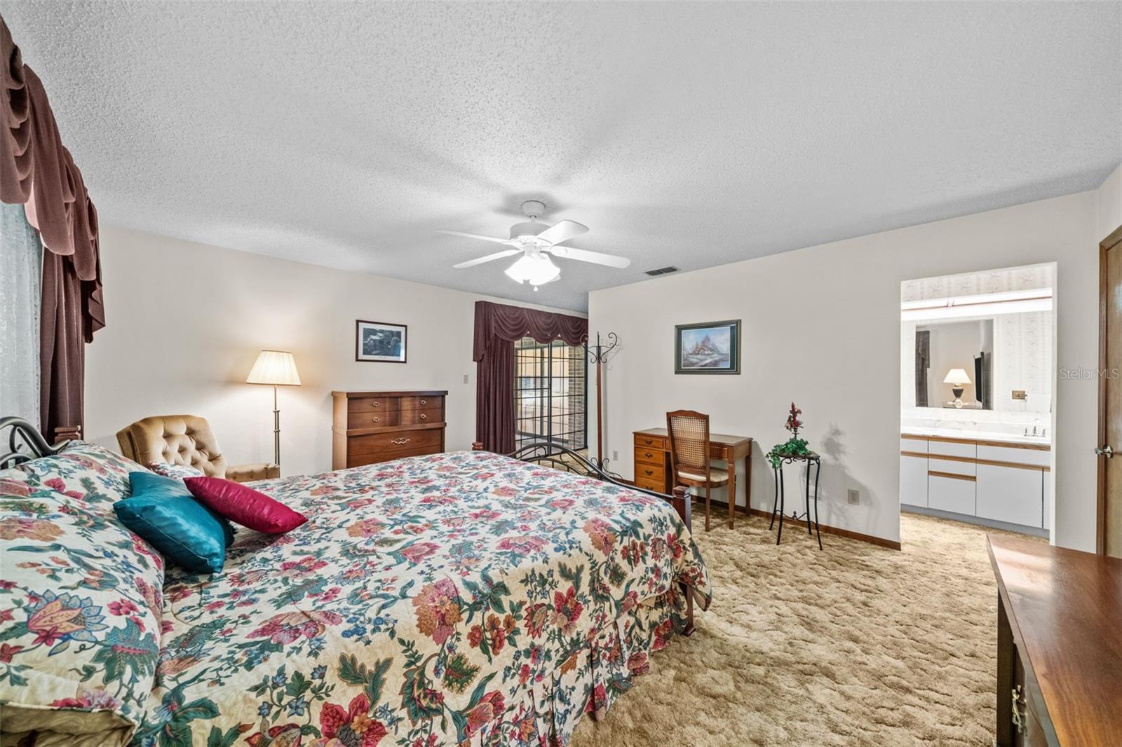 COUNTRY RIVER ESTATES - Residential