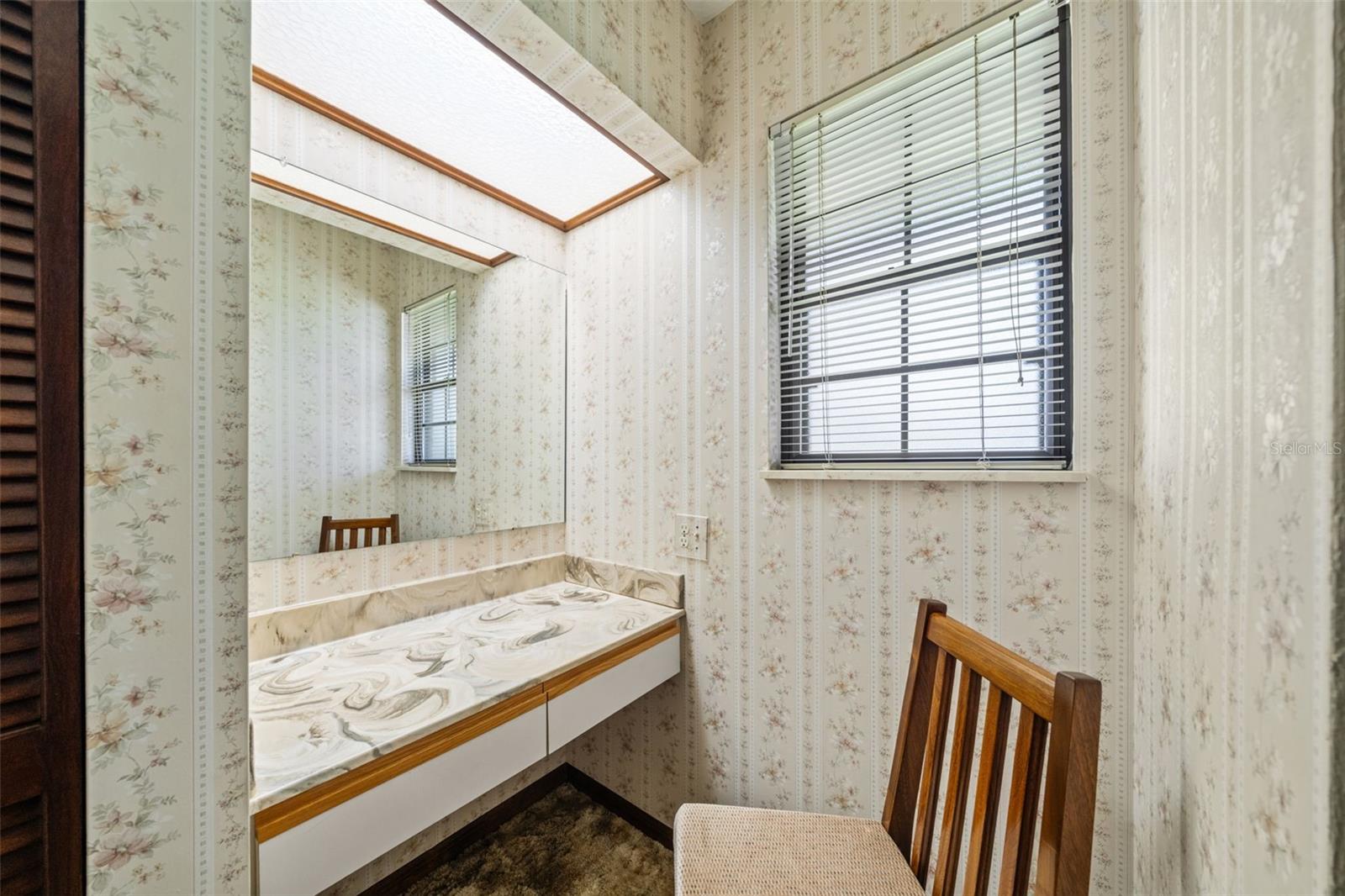COUNTRY RIVER ESTATES - Residential