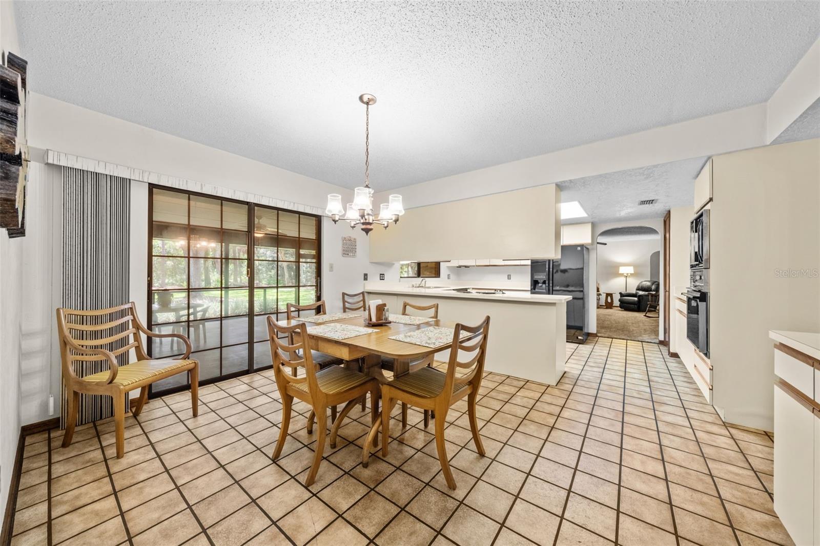 COUNTRY RIVER ESTATES - Residential