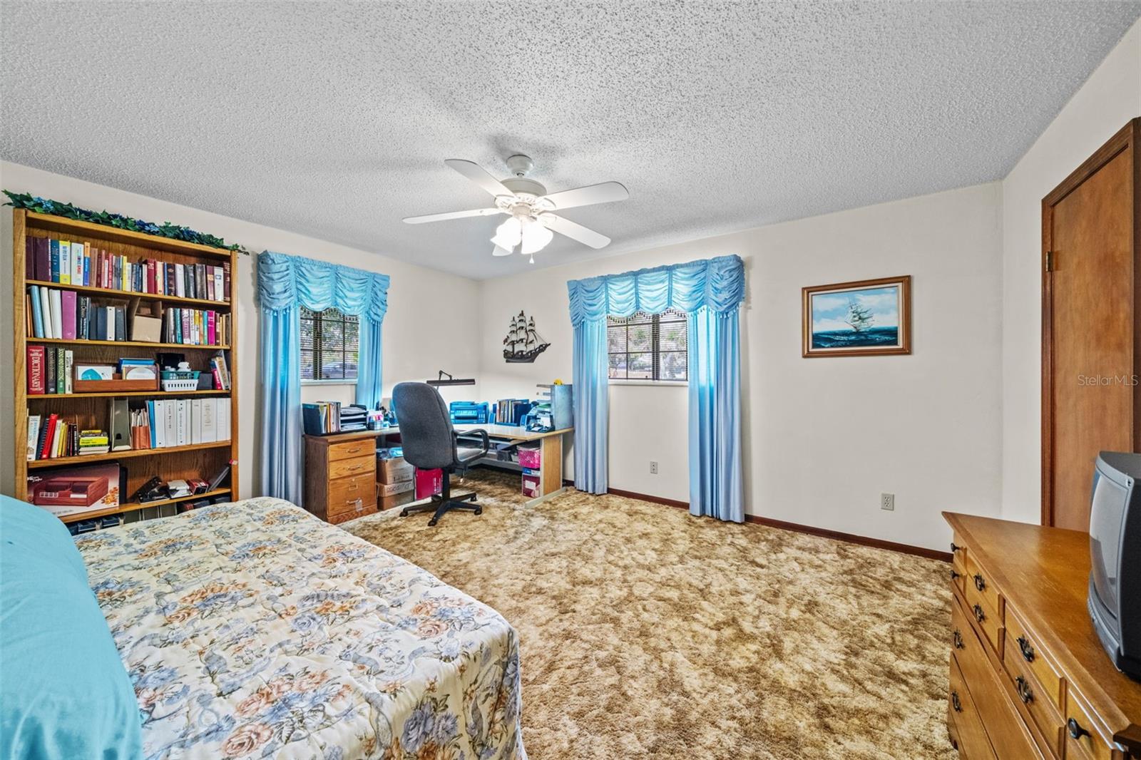 COUNTRY RIVER ESTATES - Residential