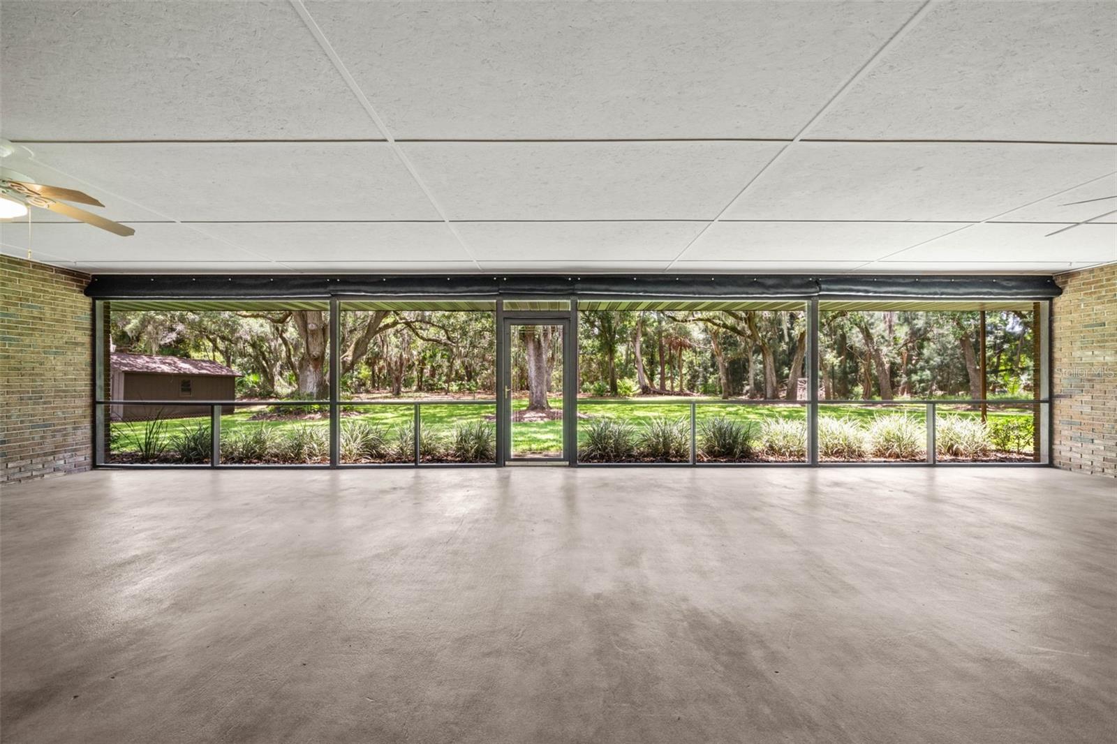 COUNTRY RIVER ESTATES - Residential