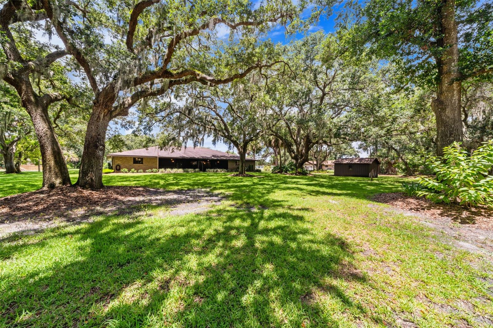 COUNTRY RIVER ESTATES - Residential