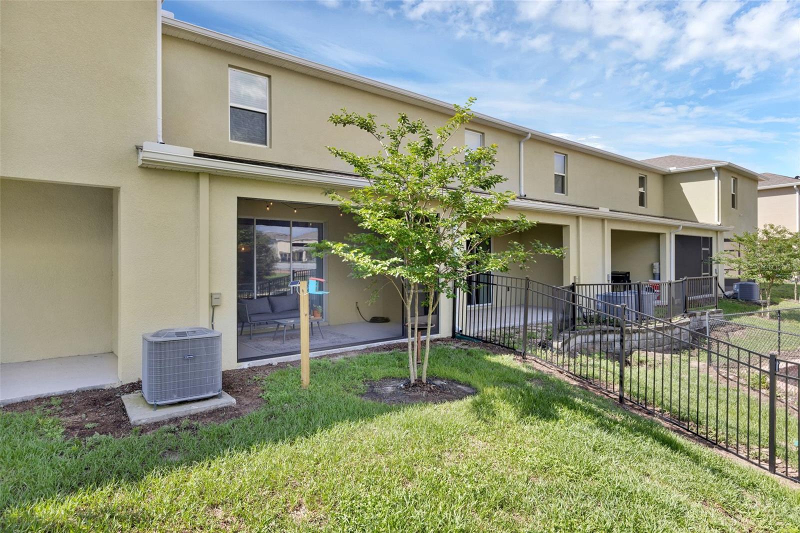 VENEZIA TWNHS - Residential