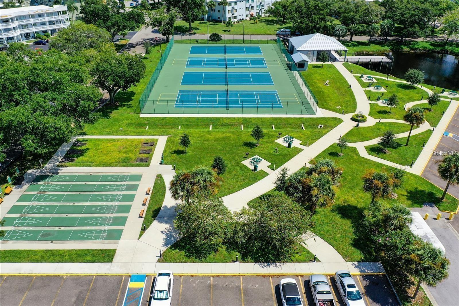 ON TOP OF THE WORLD - Residential Lease