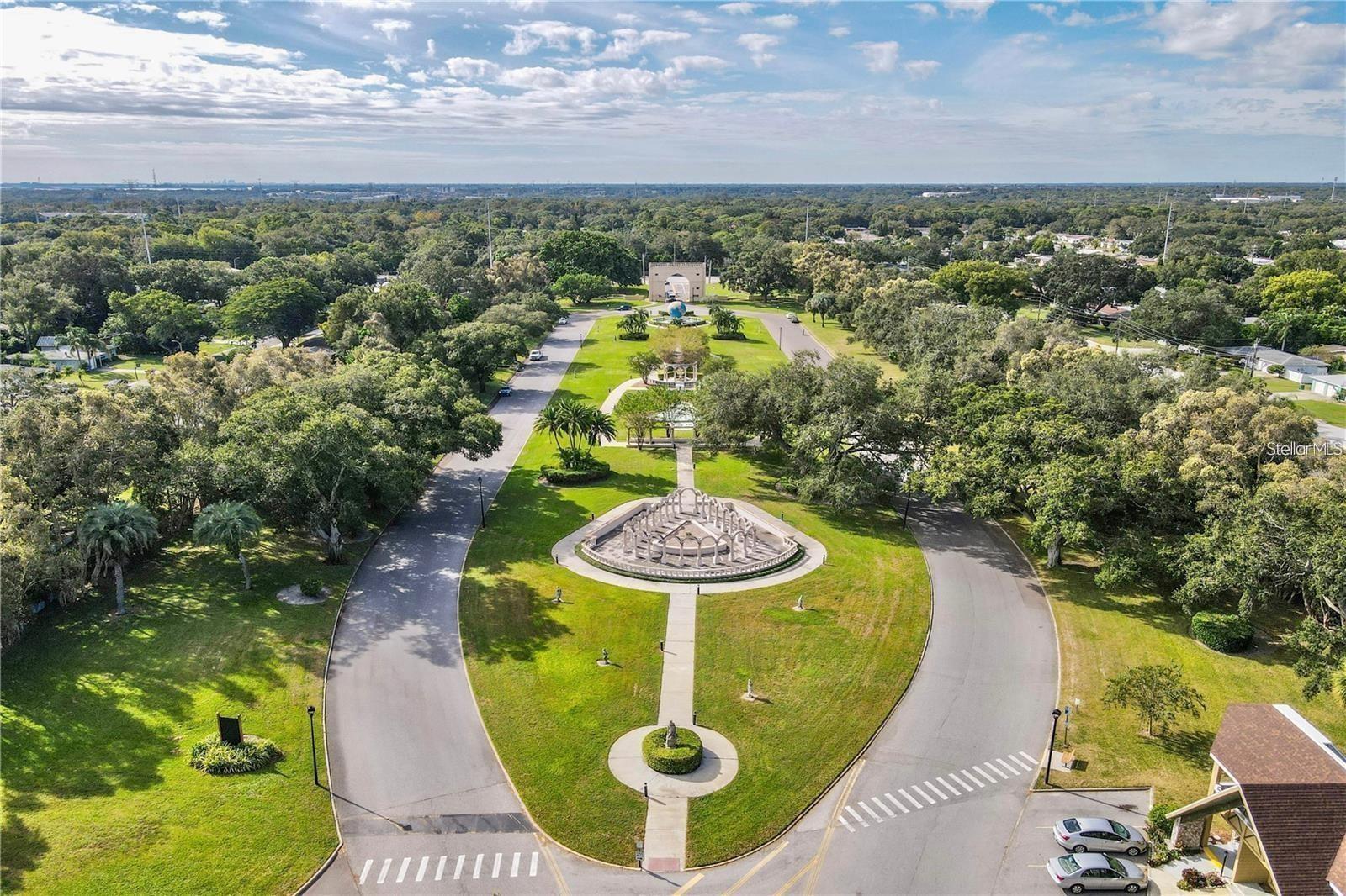 ON TOP OF THE WORLD - Residential Lease