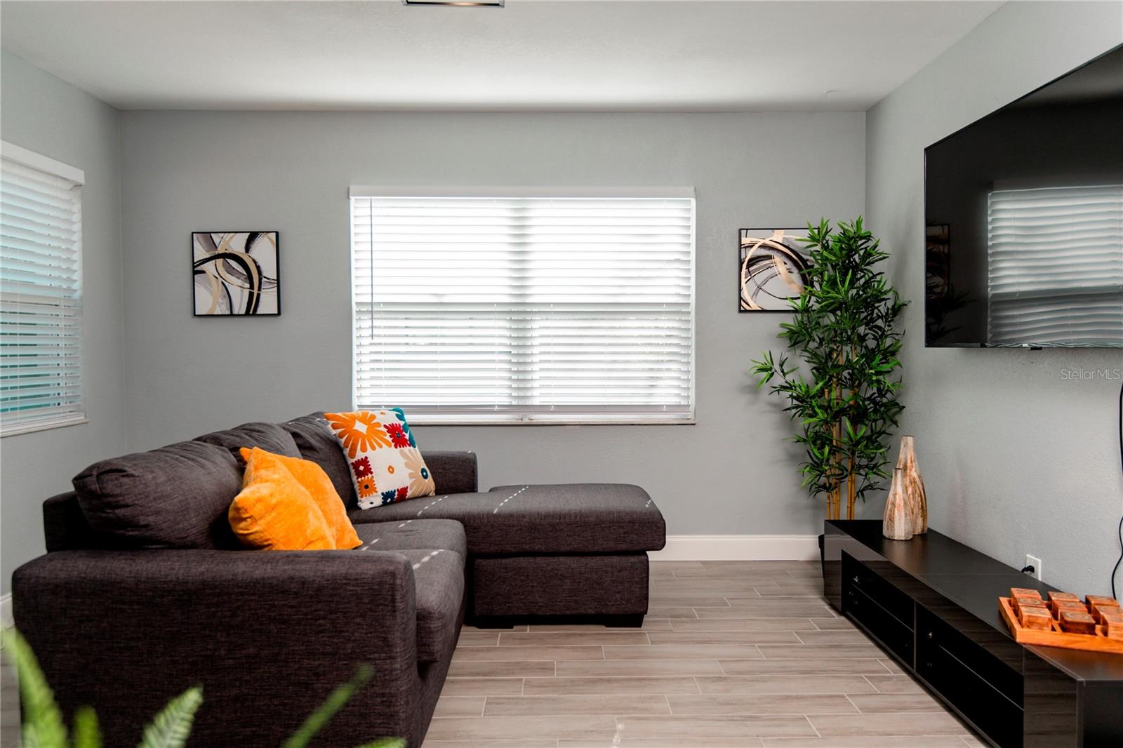 DREWS JOHN H 1ST EXT - Residential