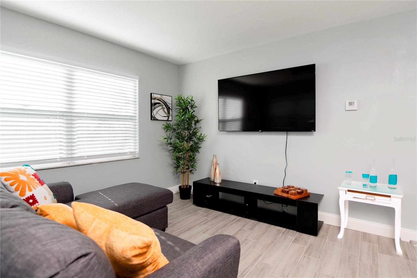 DREWS JOHN H 1ST EXT - Residential
