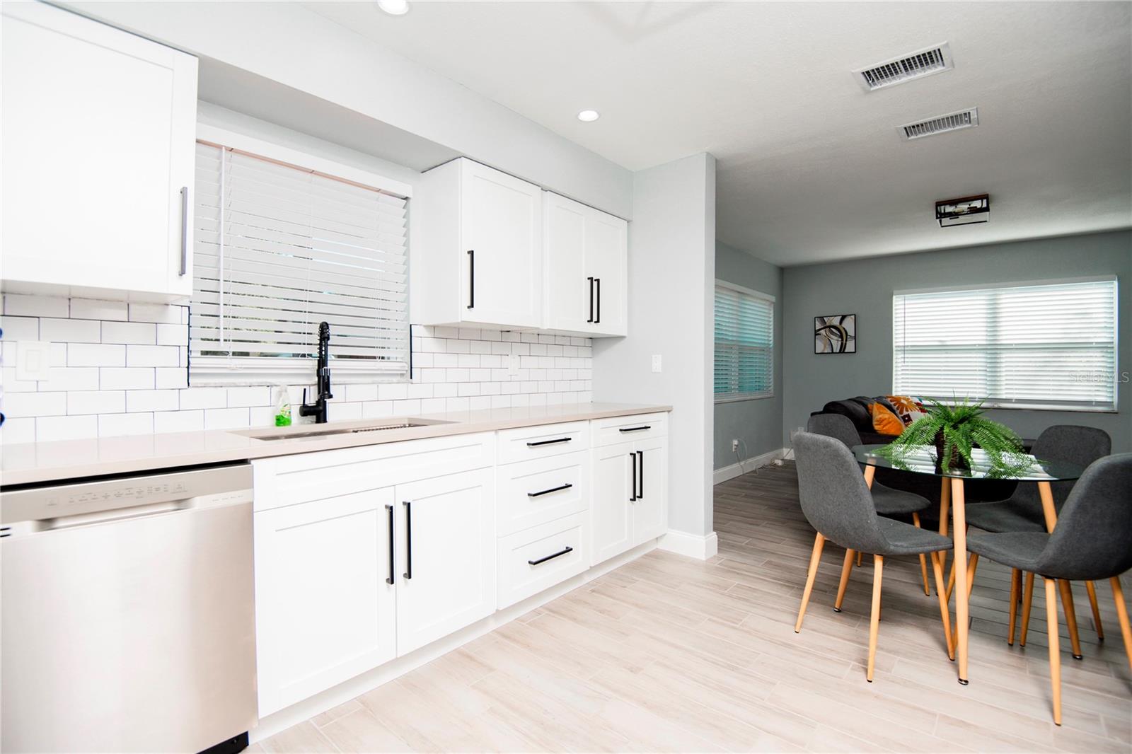 DREWS JOHN H 1ST EXT - Residential
