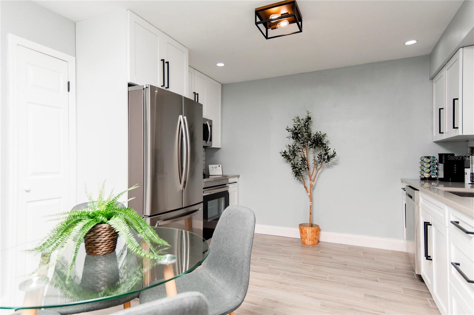 DREWS JOHN H 1ST EXT - Residential