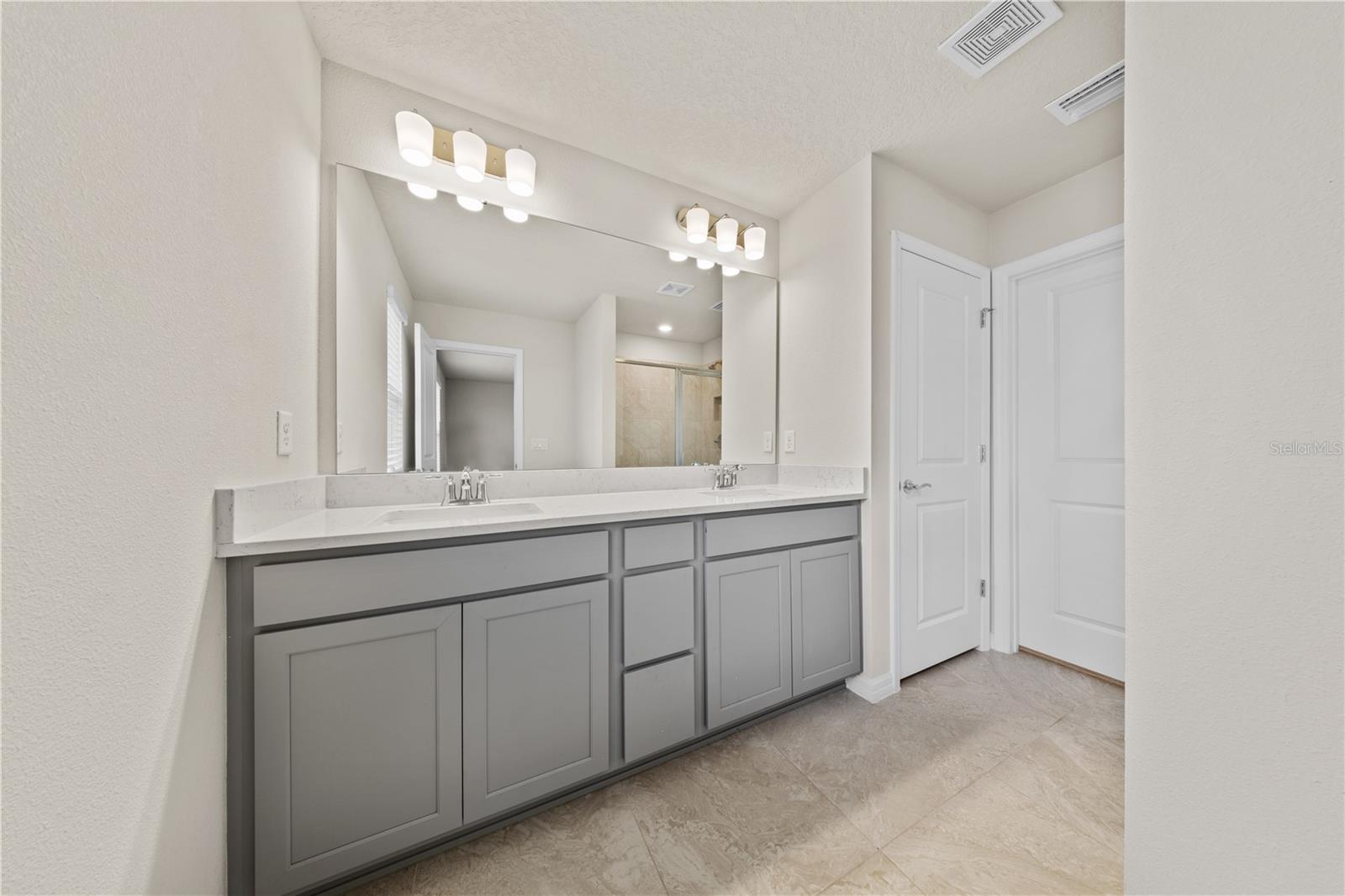 EVERBE PH 1A - Residential