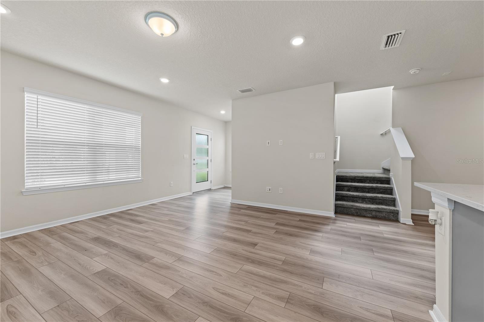 EVERBE PH 1A - Residential