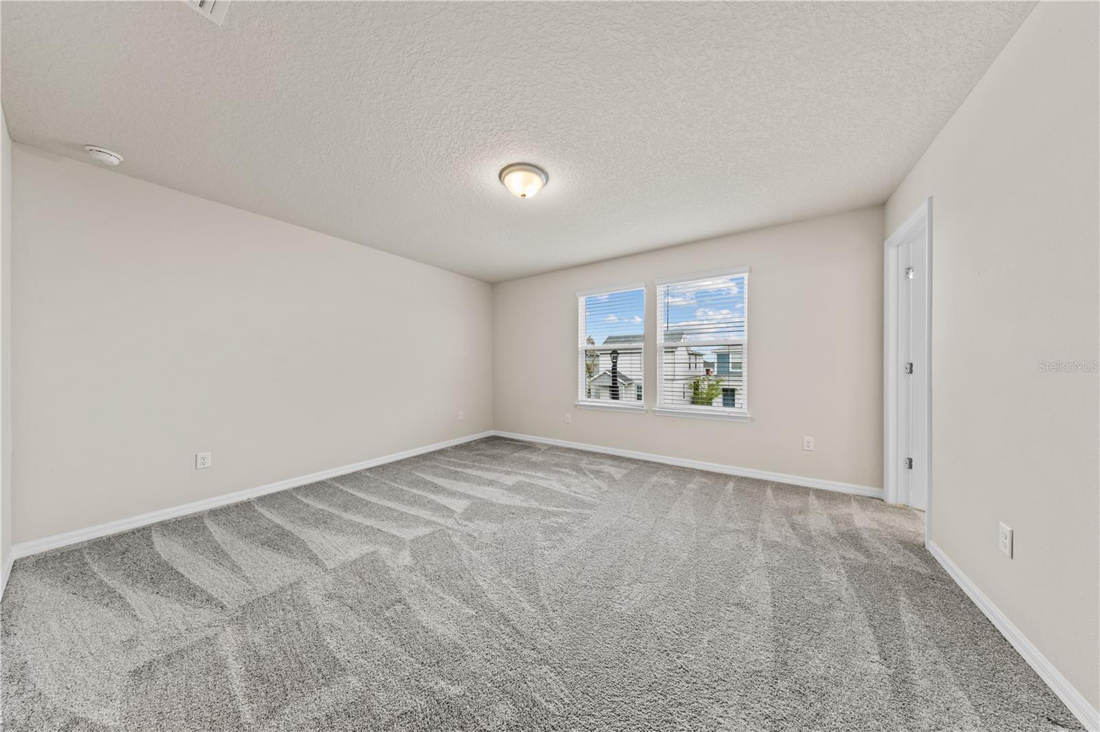 EVERBE PH 1A - Residential