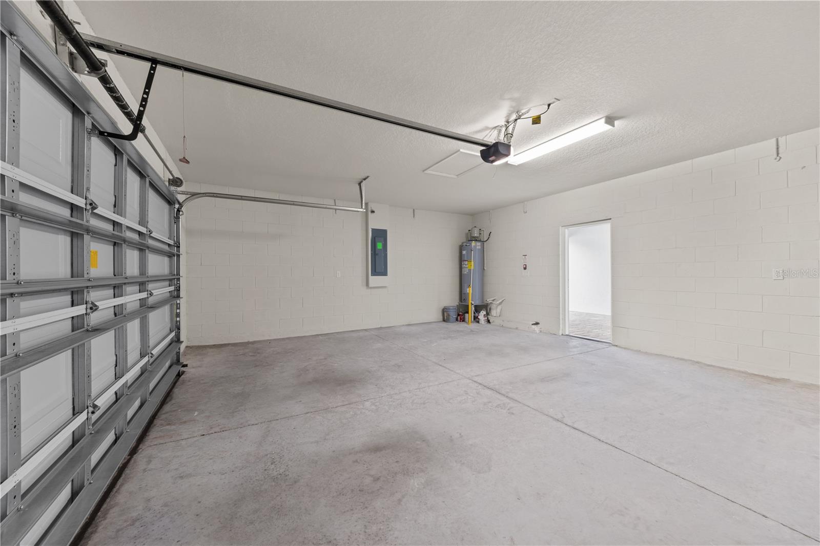 EVERBE PH 1A - Residential