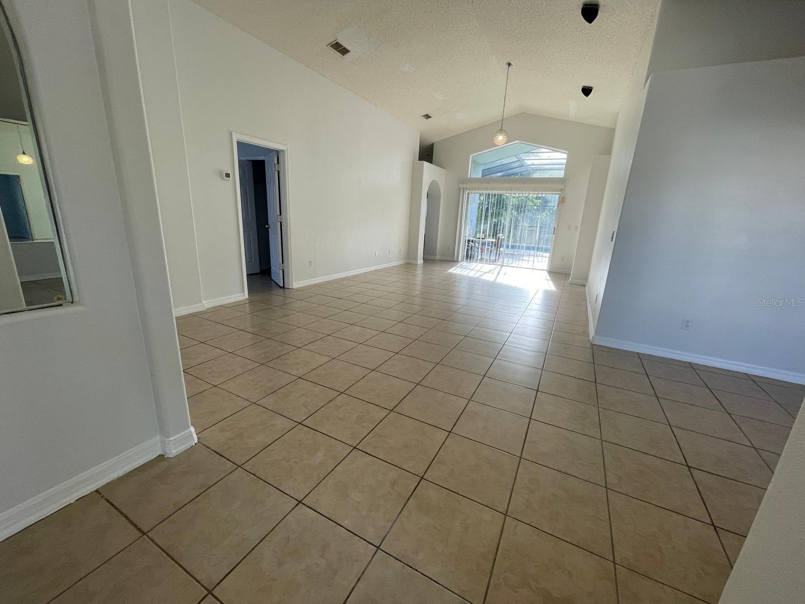 INDIAN POINT PH 5 - Residential Lease