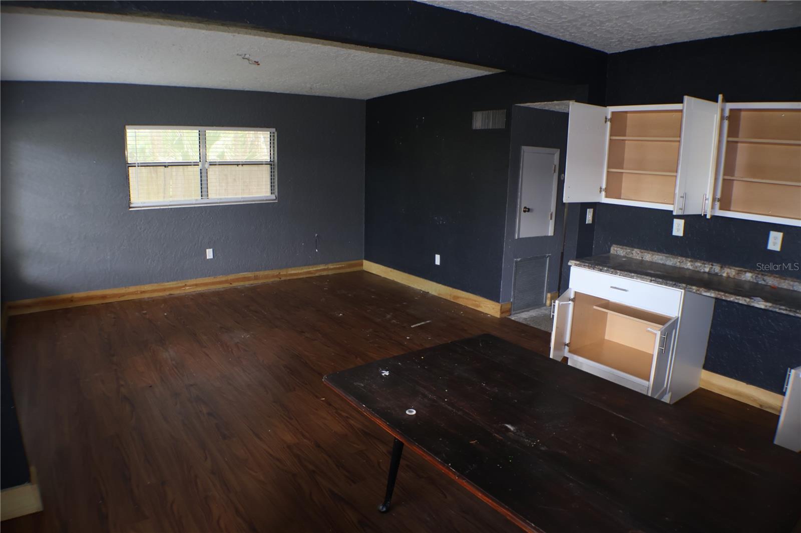 BREEZEE SHORES PT REP - Residential