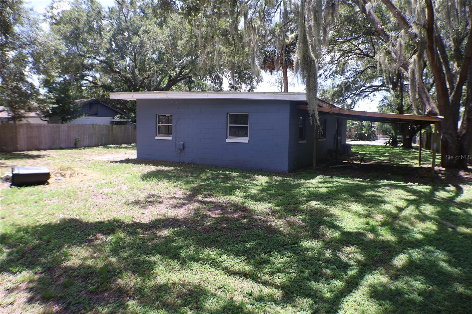 BREEZEE SHORES PT REP - Residential