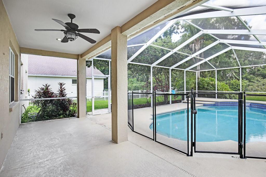 RIVER HILLS COUNTRY CLUB PARCE - Residential Lease