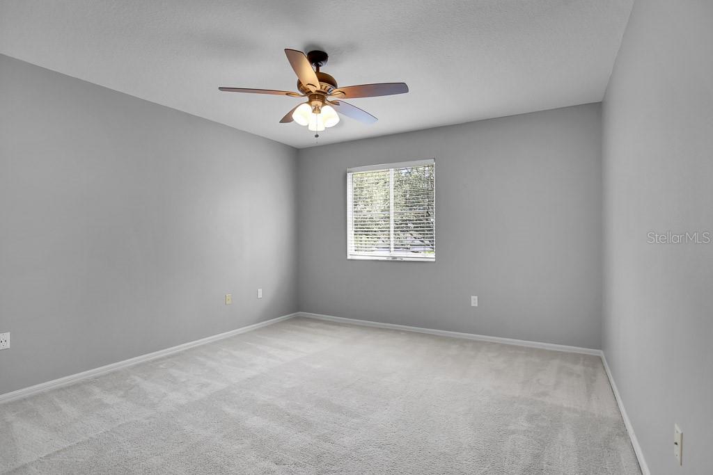 RIVER HILLS COUNTRY CLUB PARCE - Residential Lease