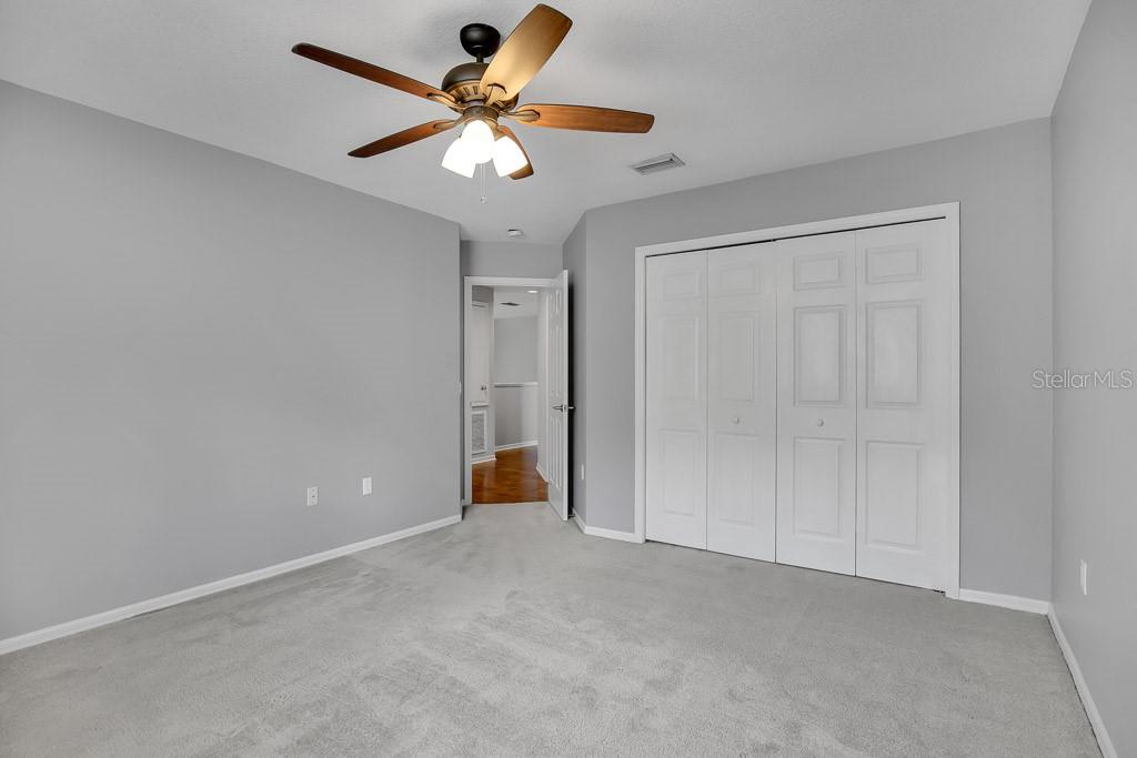 RIVER HILLS COUNTRY CLUB PARCE - Residential Lease