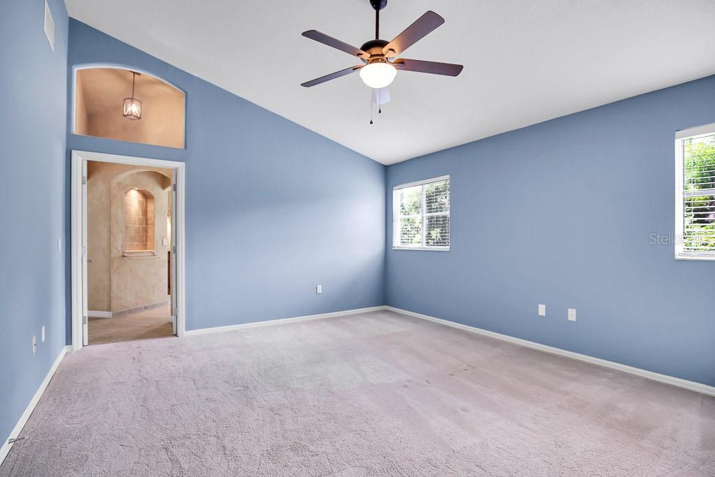 RIVER HILLS COUNTRY CLUB PARCE - Residential Lease