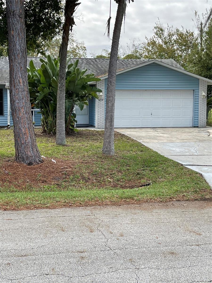 One half of a duplex. Great location in Florida Shores close to Publix Shopping center. This home would be perfect for the first time buyer, retired person or make a great rental property. Home is ready to move in with a nice neutral colors. Open floor plan with large great room and vaulted ceilings. Nice FL room across back of house. Large lot with private fenced in backyard and separate storage building. ;Water: City