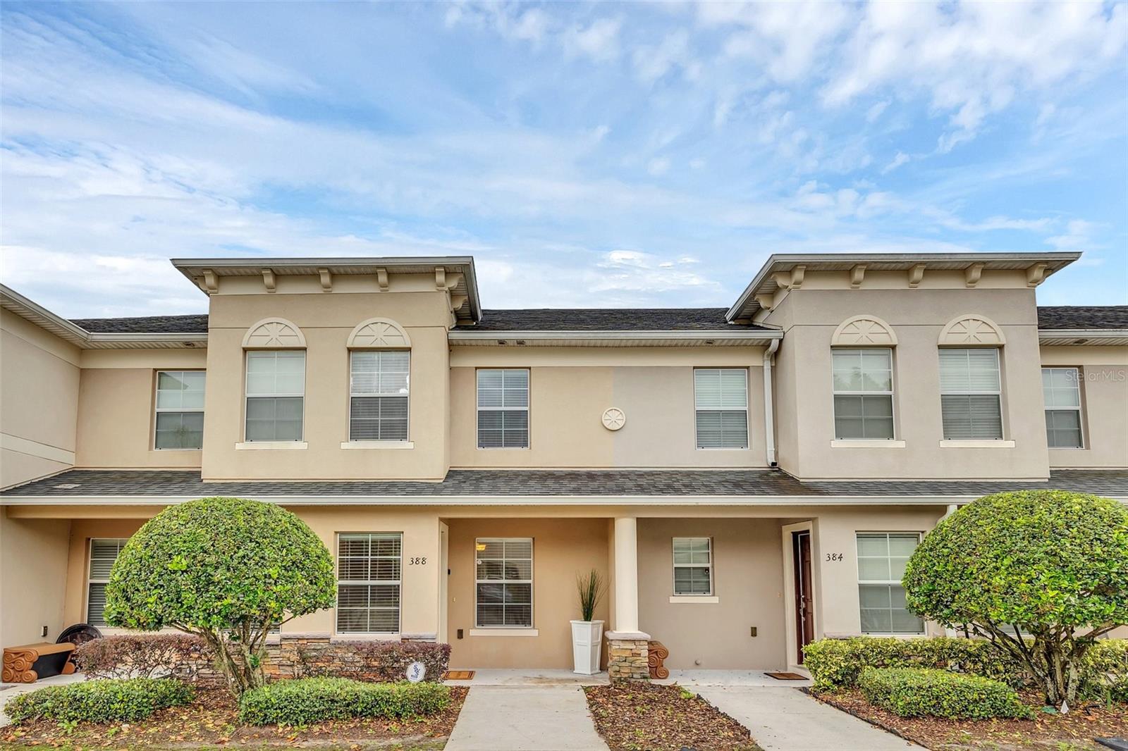 AMBERLEE TWNHMS - Residential