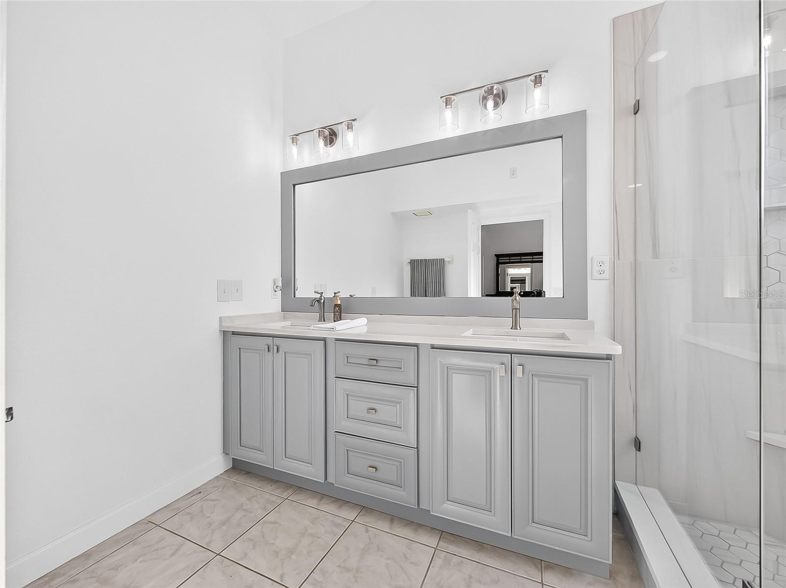 HUNTERS CREEK TR 135 PH 03 - Residential