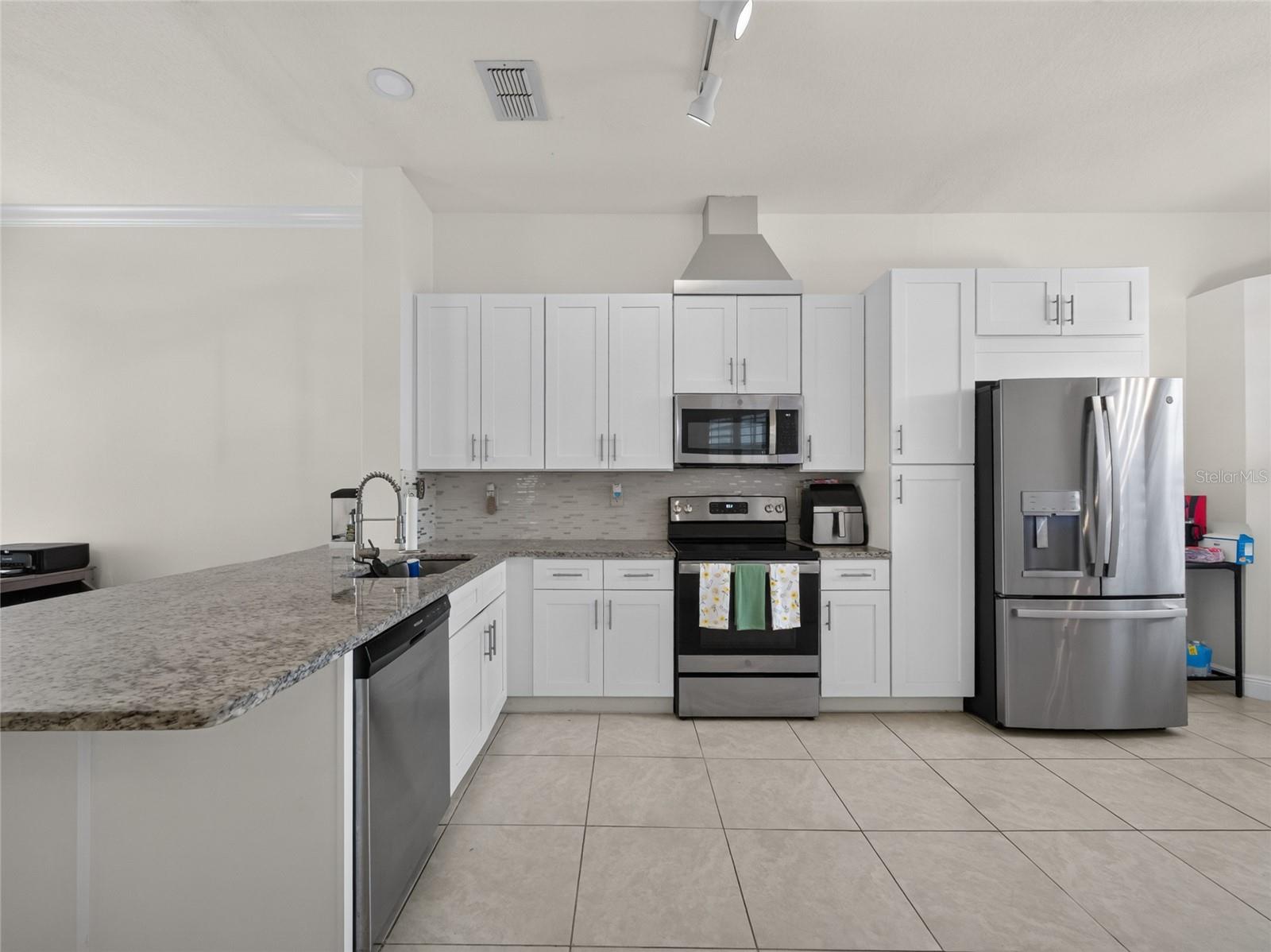HUNTERS CREEK TR 135 PH 03 - Residential
