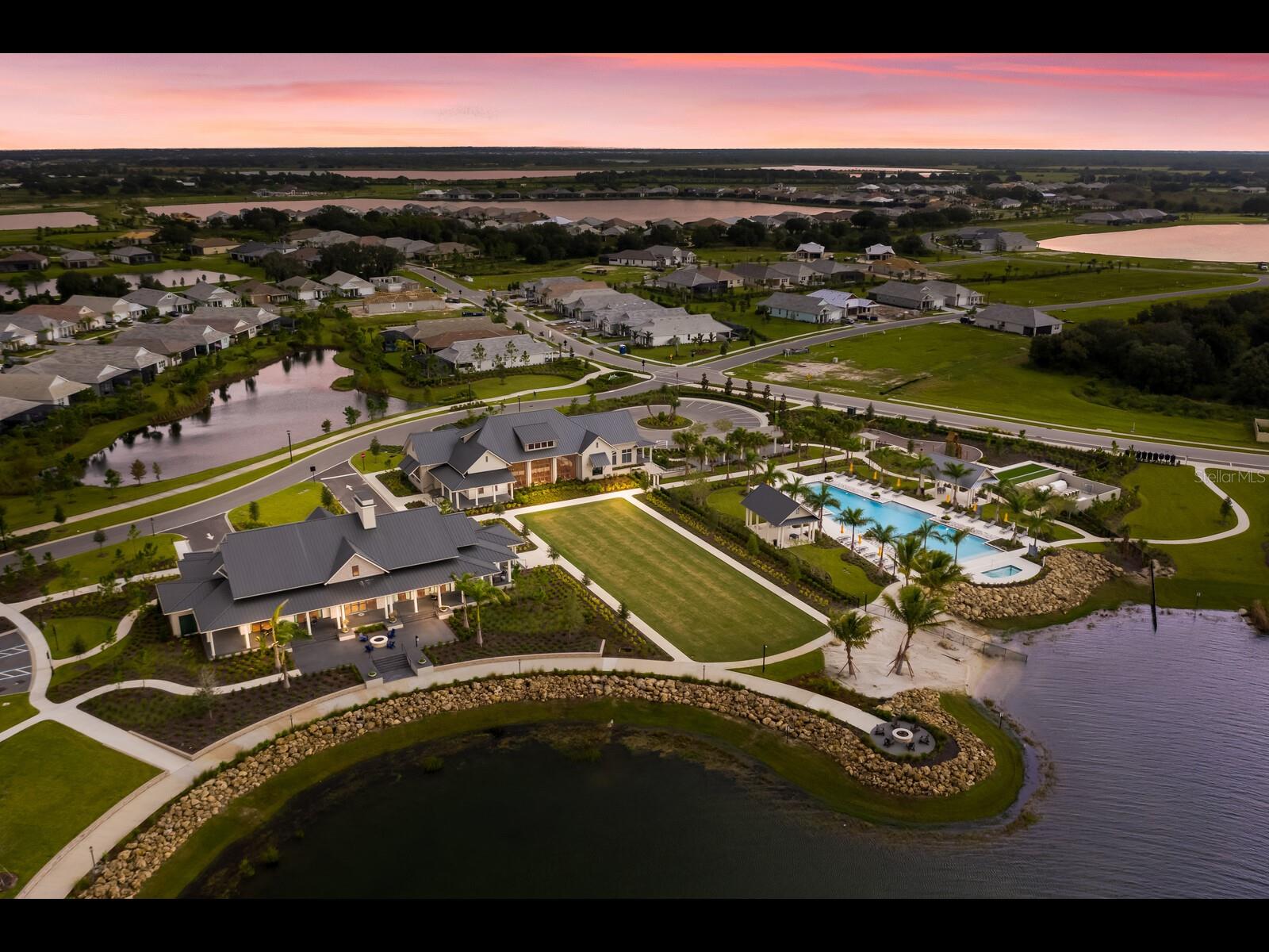 LAKEHOUSE COVE/WATERSIDE PH 5 - Residential