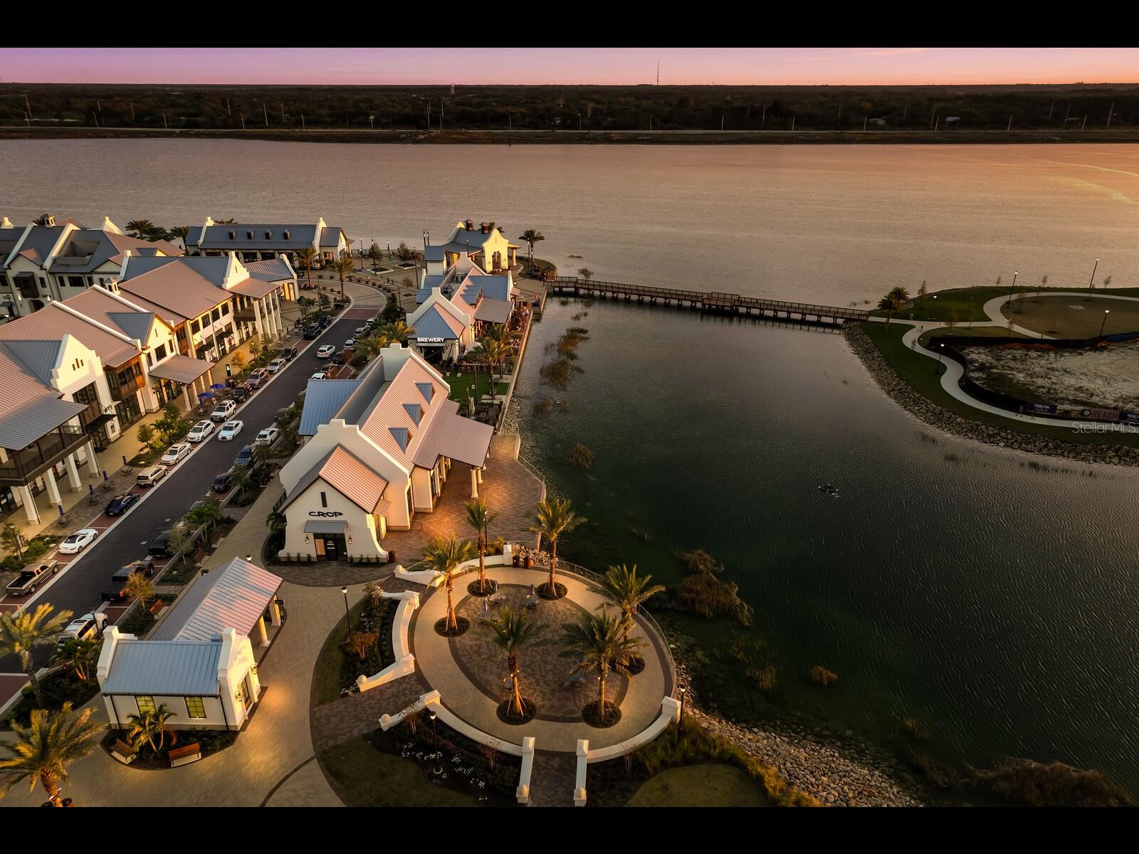 LAKEHOUSE COVE/WATERSIDE PH 5 - Residential