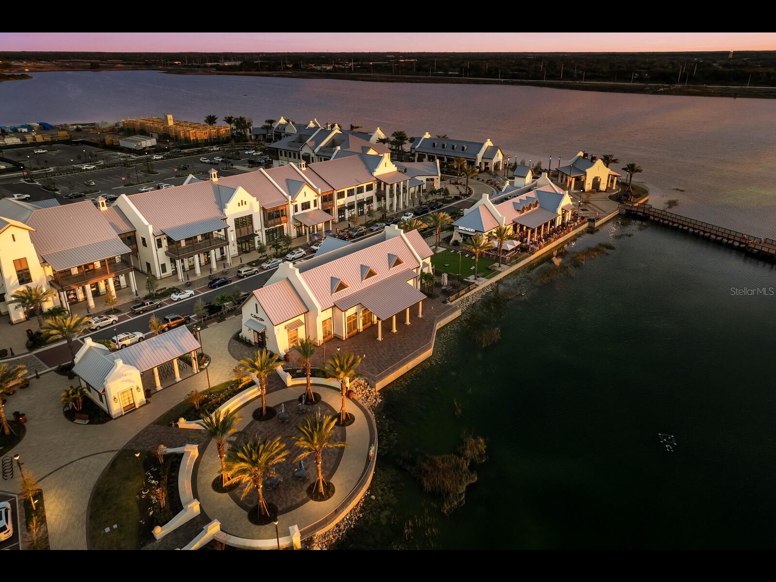 LAKEHOUSE COVE/WATERSIDE PH 5 - Residential