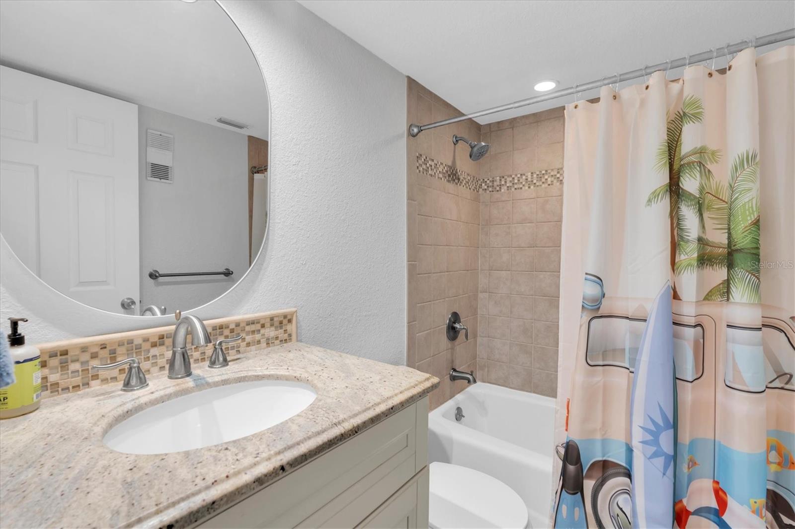 PIPERS III A CONDO - Residential