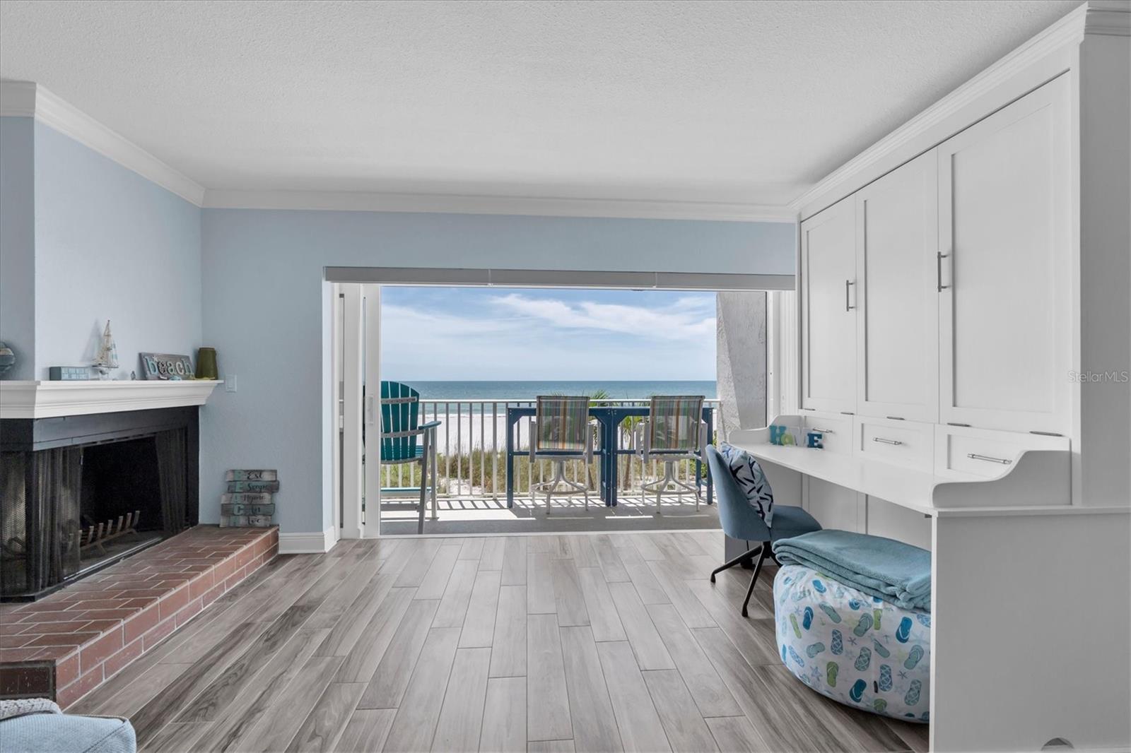 PIPERS III A CONDO - Residential
