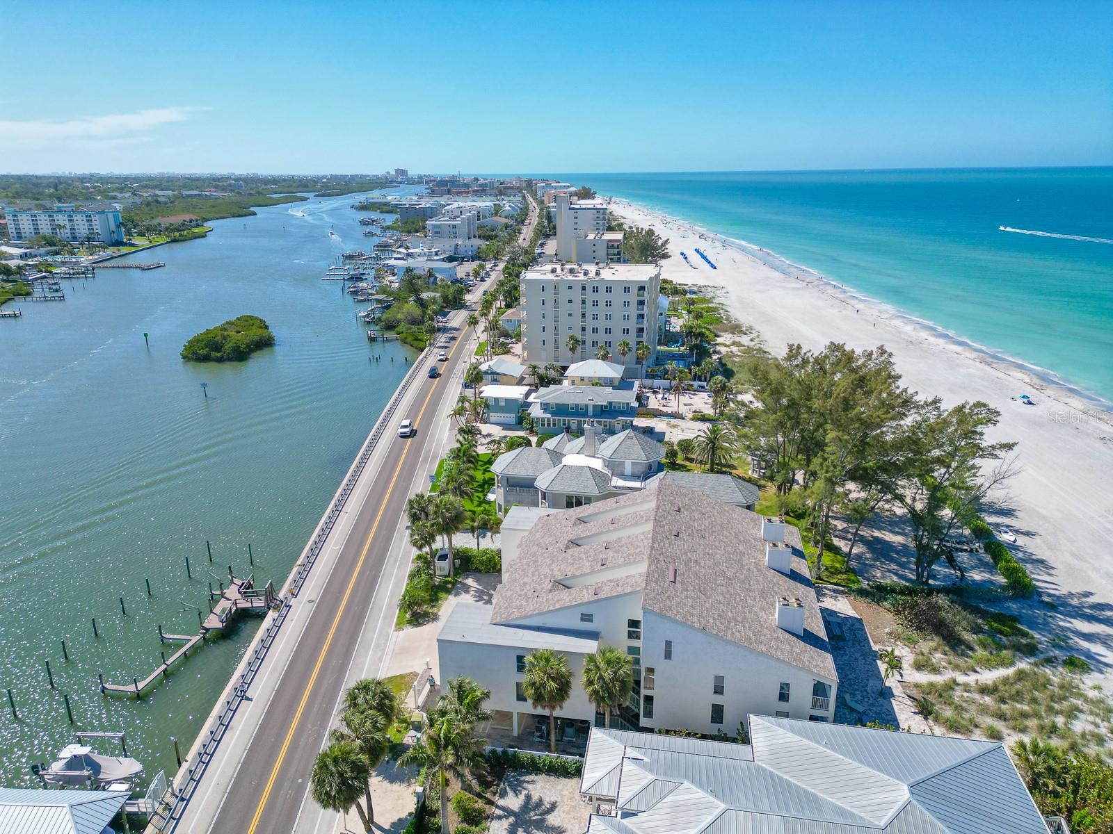 PIPERS III A CONDO - Residential